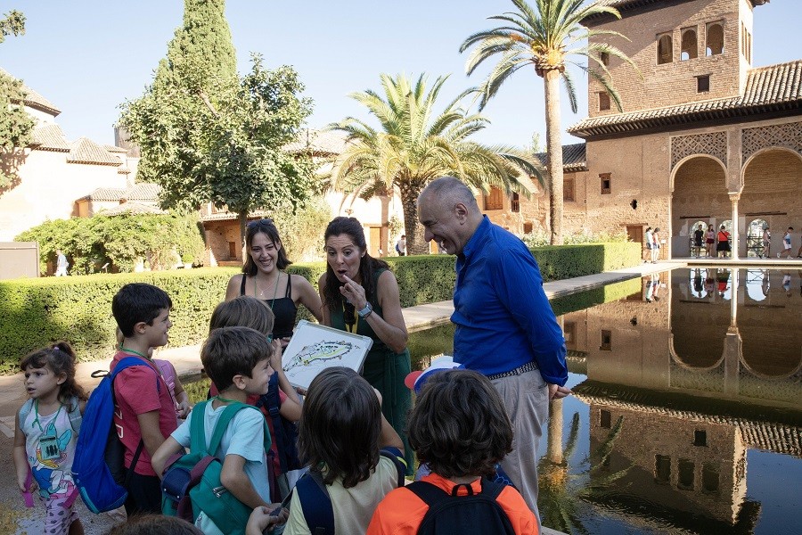 La Alhambra presenta las actividades de su programa educativo para el próximo verano